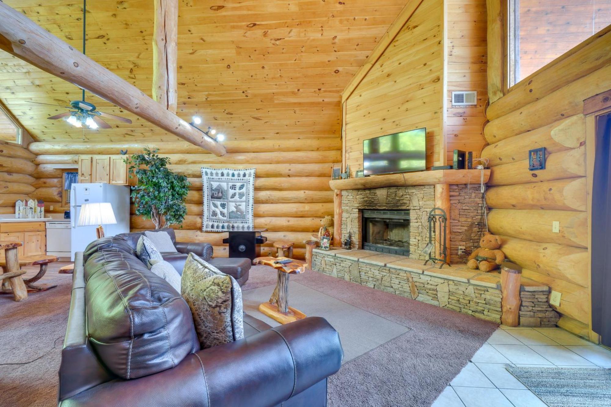 Gatlinburg Cabin With Hot Tub About 11 Miles To Downtown Εξωτερικό φωτογραφία